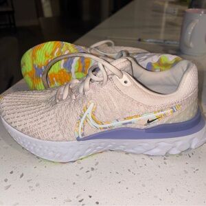 Nike Cream Athletic Shoes with Multicolor Design